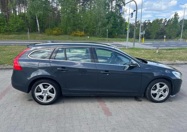 Volvo V60 cena 38000 przebieg: 260000, rok produkcji 2012 z Góra małe 121